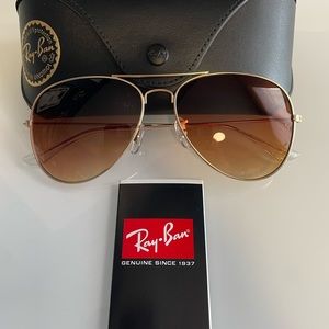 Ray Ban Aviator Sunglasses like new